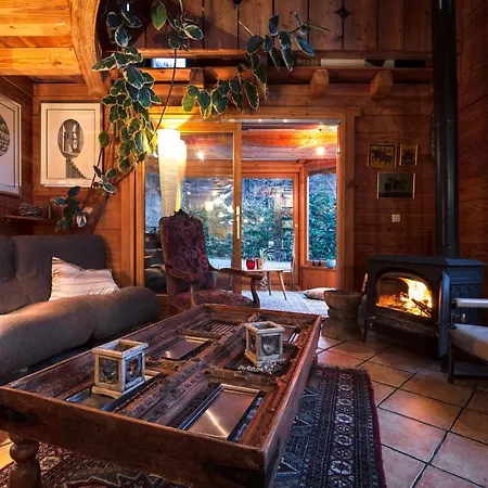 Chalet In The Woods With Mont Blanc View + Fireplace Chamonix