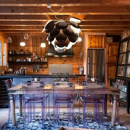 Chalet In The Woods With Mont Blanc View + Fireplace Domek alpejski