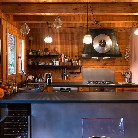 Chalet In The Woods With Mont Blanc View + Fireplace Domek alpejski