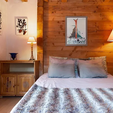 Chalet In The Woods With Mont Blanc View + Fireplace Chamonix