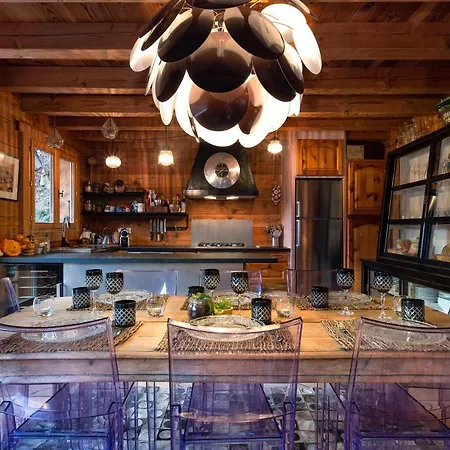 Chalet In The Woods With Mont Blanc View + Fireplace * Chamonix