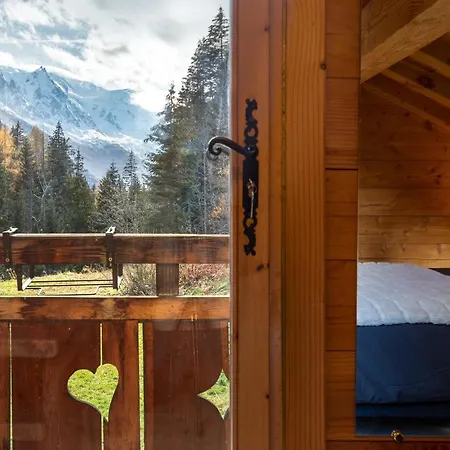 Chalet In The Woods With Mont Blanc View + Fireplace Domek alpejski