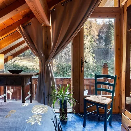 Chalet In The Woods With Mont Blanc View + Fireplace * Chamonix